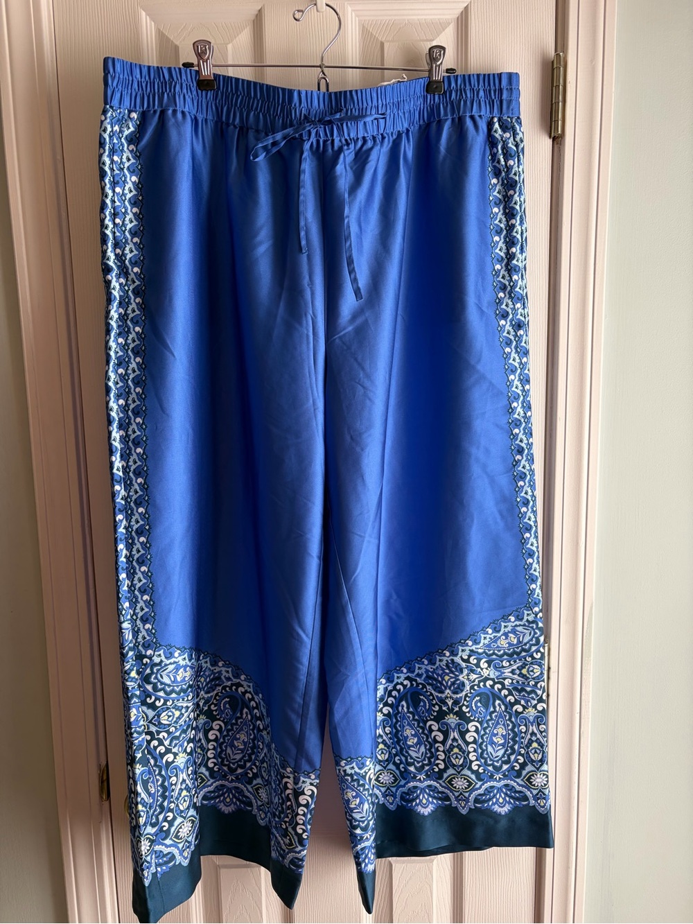 Chico's Royal Blue Wide-Leg Pull-On Pants with Paisley Trim